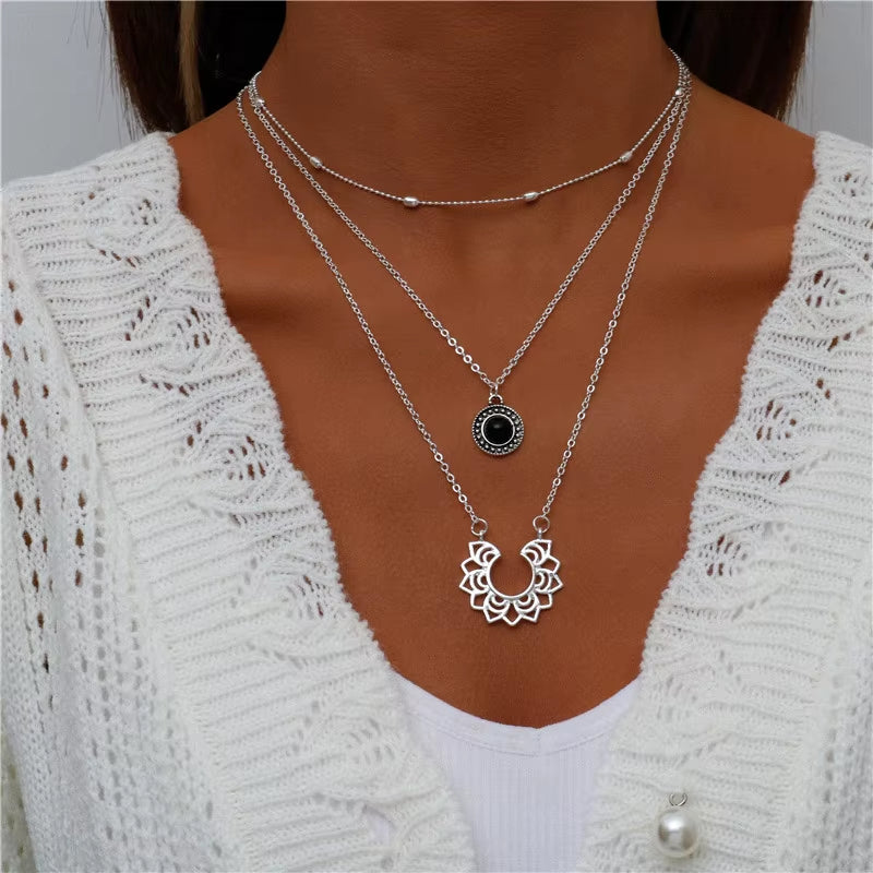 Bohemian Multi Layered Necklace for Women Vintage Portrait Coin Star Moon Pendant Necklace Geometric Collier Collares