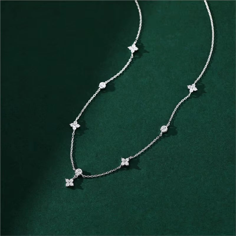 Inlaid Zircon Four-Leaf Flower Chain Necklace for Women New Niche Light Luxury Hot Fashion Collares Choker Accessories