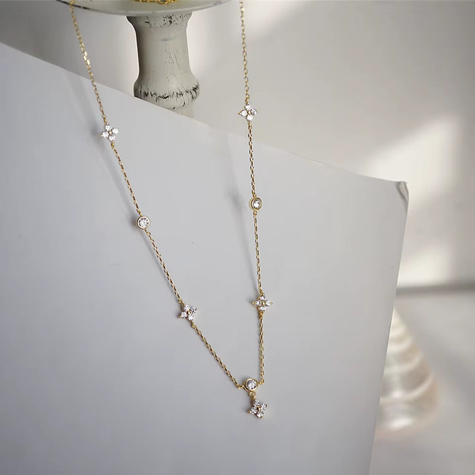 Yupsk Inlaid Zircon Four-Leaf Flower Chain Necklace for Women New Niche Light Luxury Hot Fashion Collares Choker Accessories